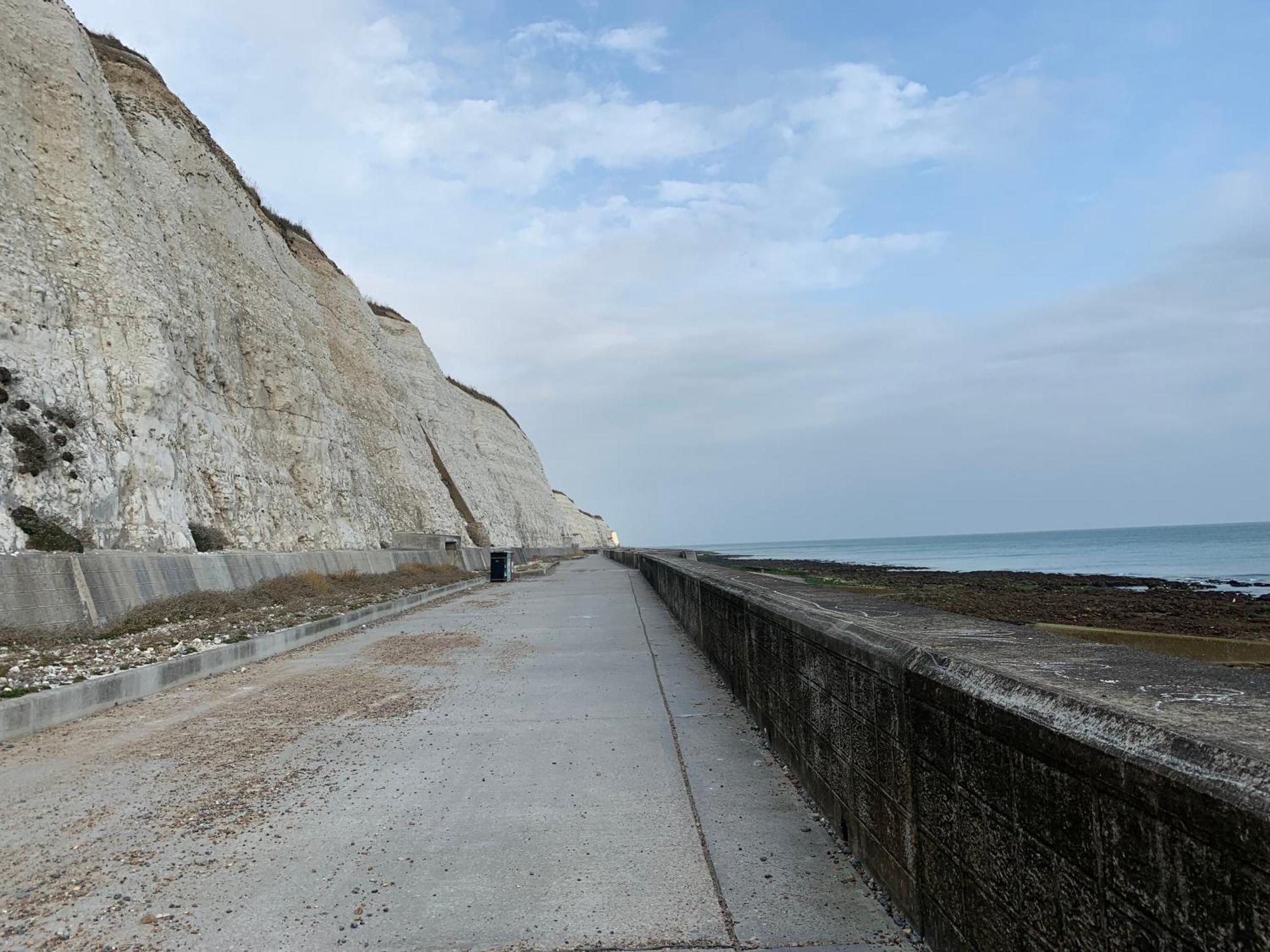 Sanctuary By The Sea With Large Room Including Lounge, Bathroom, Direct Garden Access & Free Parking Brighton Exterior foto